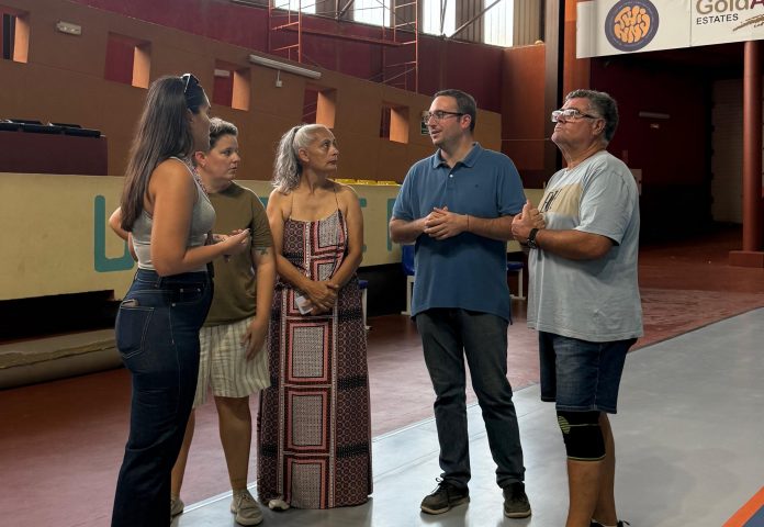 NP El PP de La Oliva exige la renovación de la cubierta del pabellón municipal de Corralejo para garantizar la seguridad y potenciar el deporte local