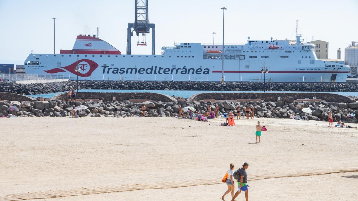 PP Calls for Expedited Cádiz–Fuerteventura Maritime Connection to Prevent Disruptions