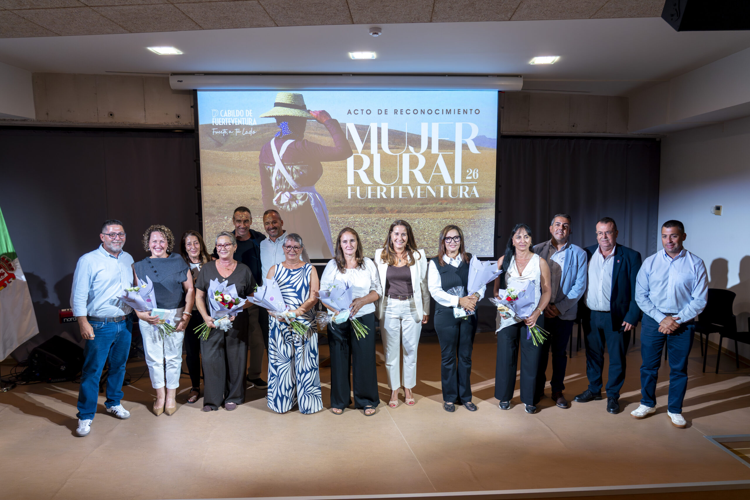 El Cabildo de Fuerteventura rinde homenaje a la mujer rural en un acto ...